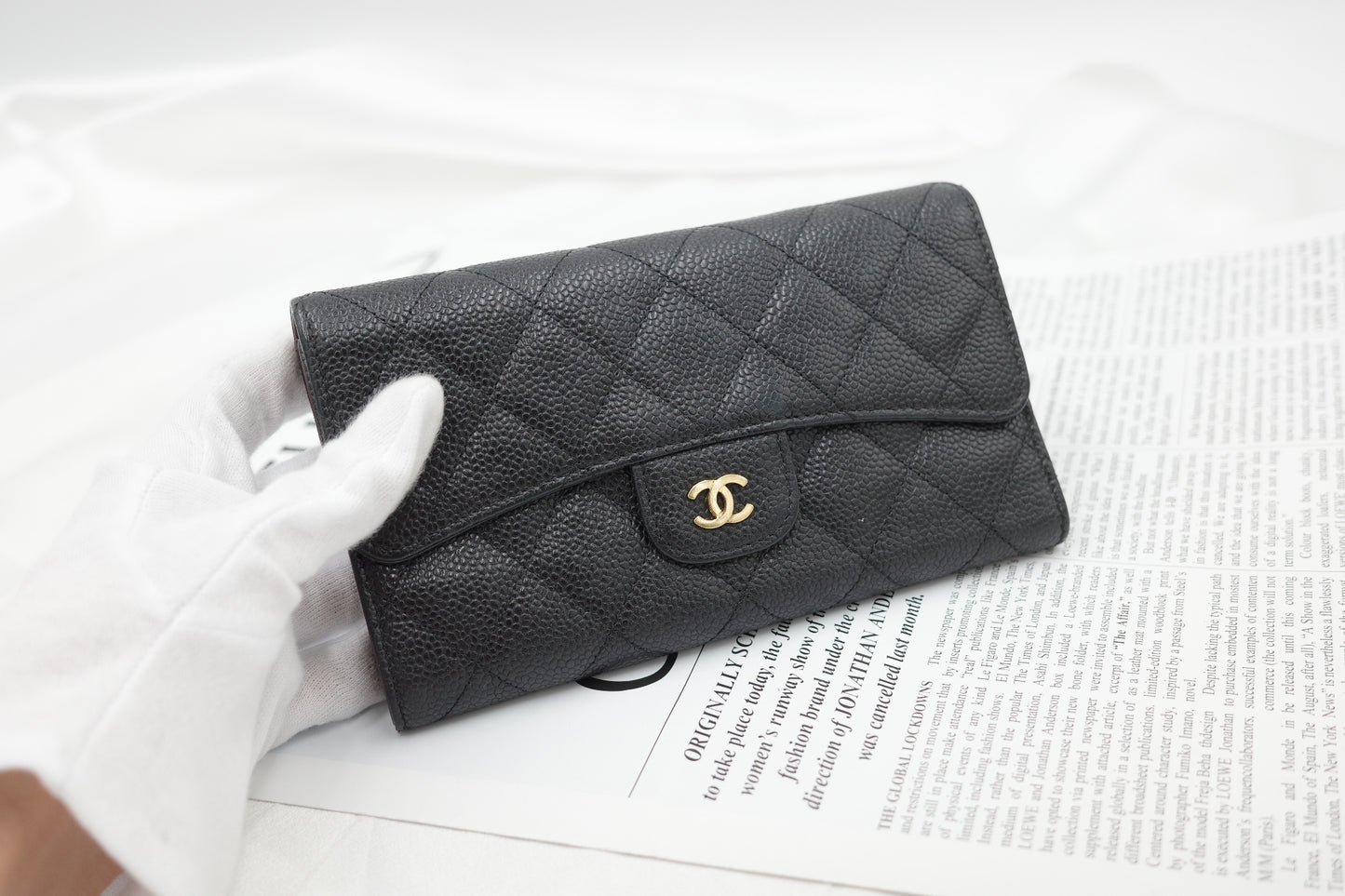 Chanel caviar trifold wallet ￼