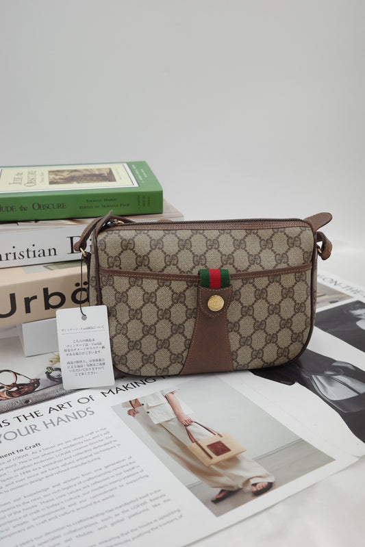 GUCCI Crossbody Bag