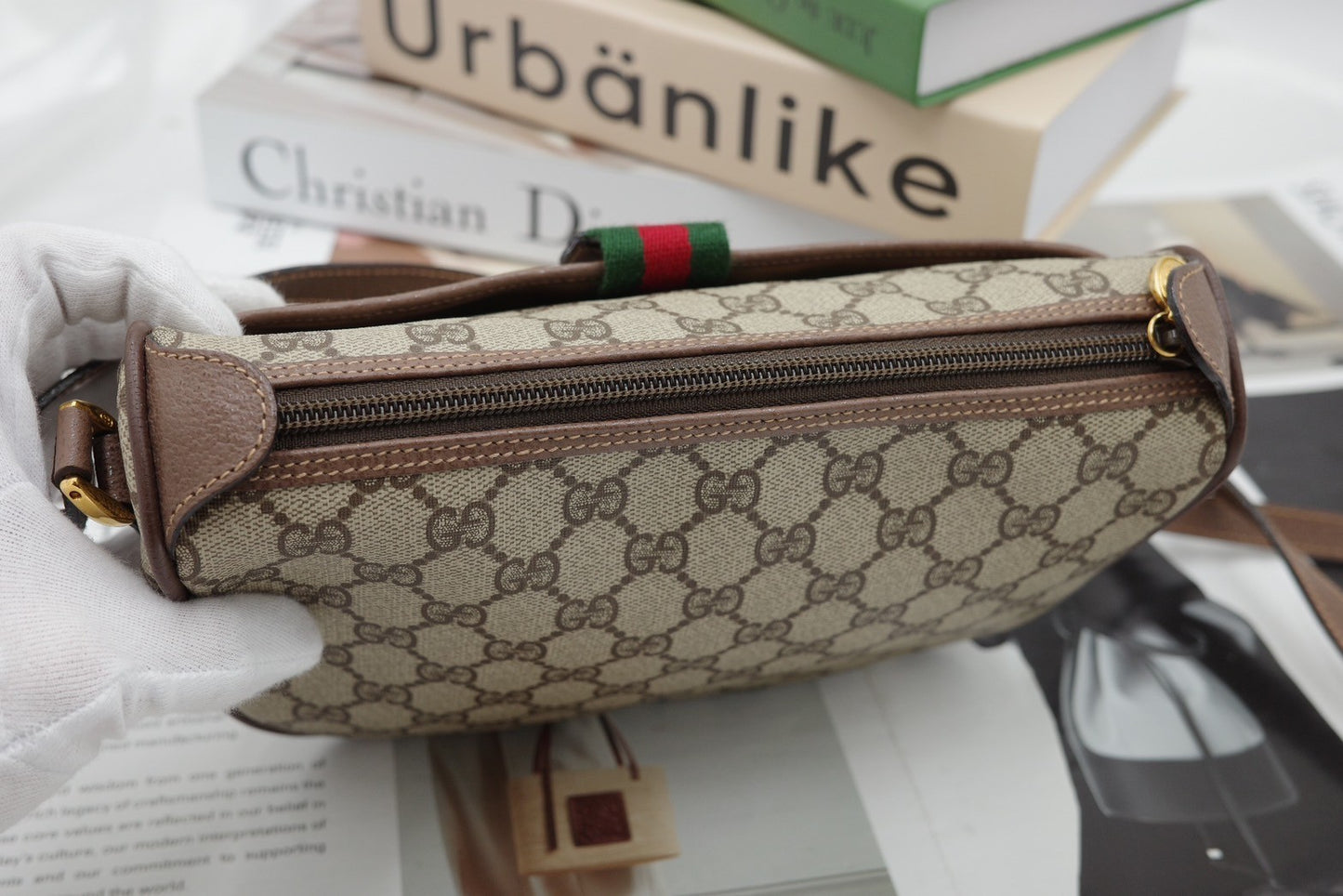 GUCCI Vintage Crossbody