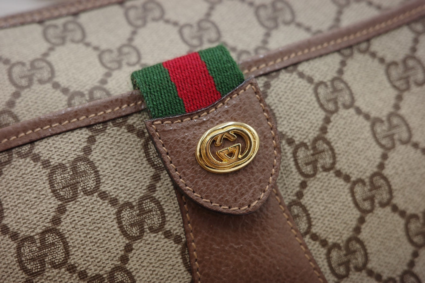 GUCCI Vintage Crossbody