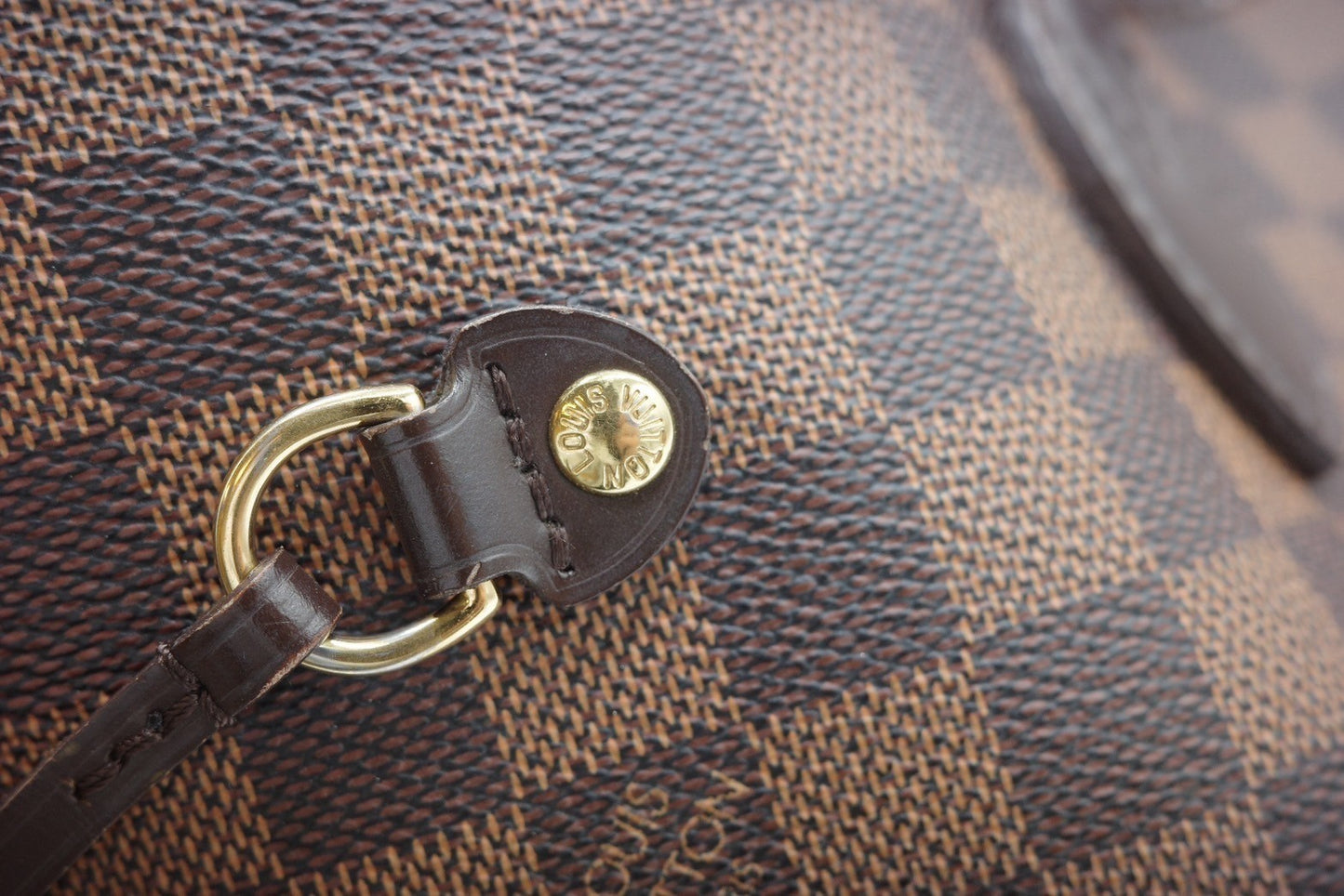 LV Damier Neverfull MM